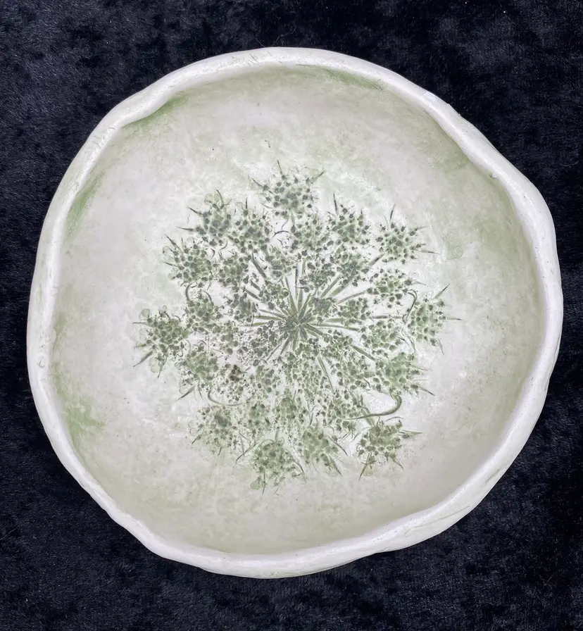 Vintage Salt Marsh Pottery Queen Anne's Lace 4" Dish, Green, Dartmouth (MA)