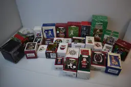 Lot of 31 Chrismas Ornaments. Mostly Hallmark All with Box