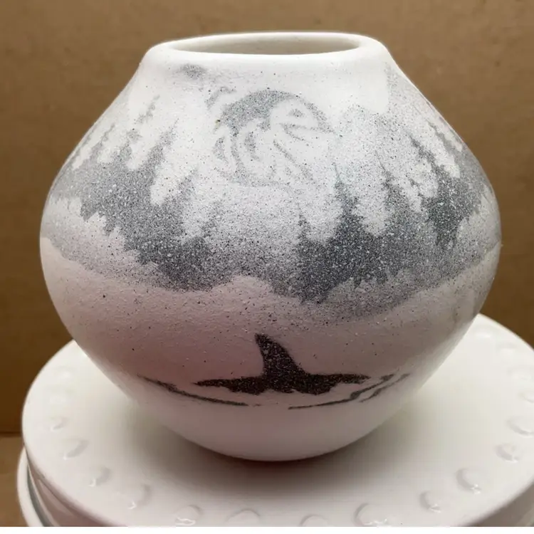 POW3 Native American Pottery Vase Possibly Navajo Hozoni Signed 3.5”