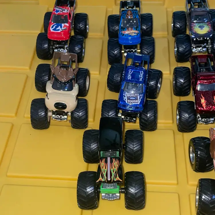 13 Hot Wheels Monster Trucks