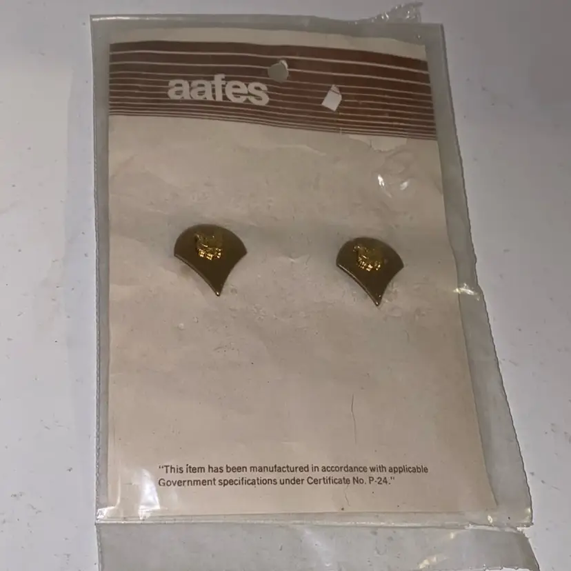 2 Spc Specialist Pins