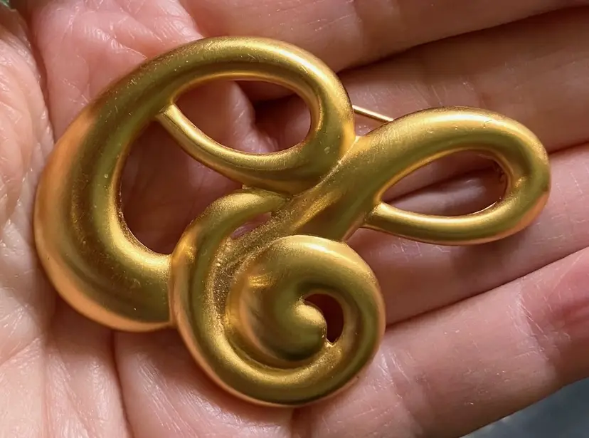 VTG Anne Klein Matte Gold-tone Brooch Pin Swirl Scroll Marked