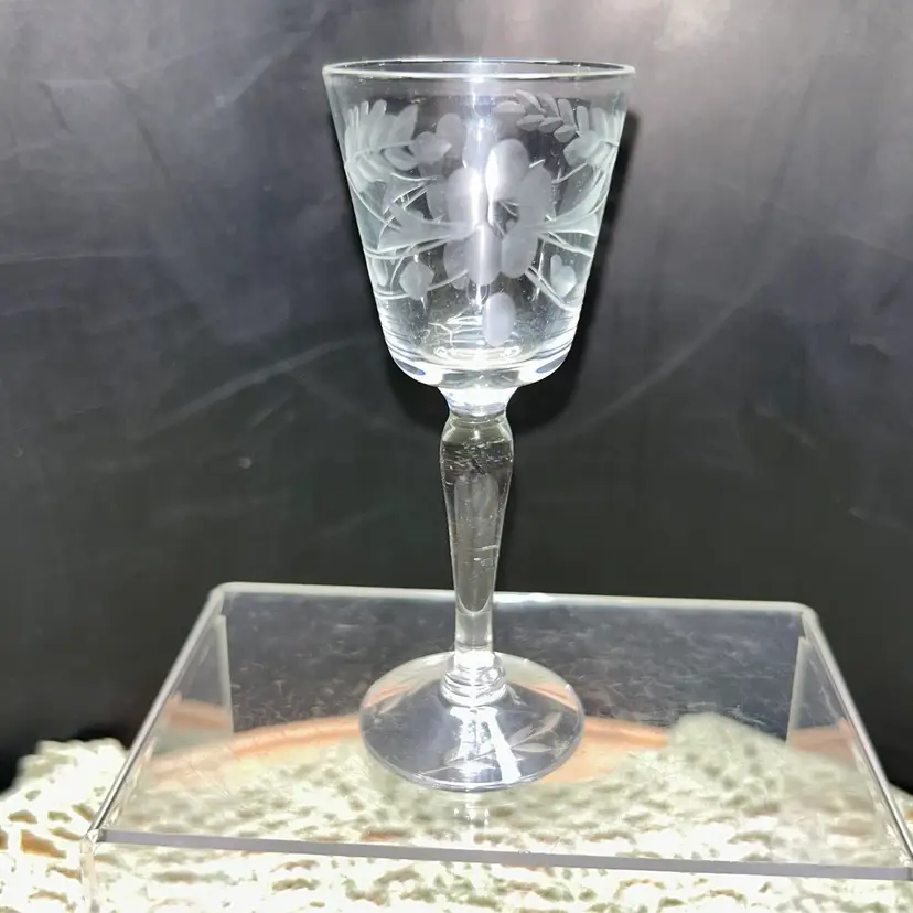 Vintage Aperitif, Sherry, Or Cordial Etched Glass
