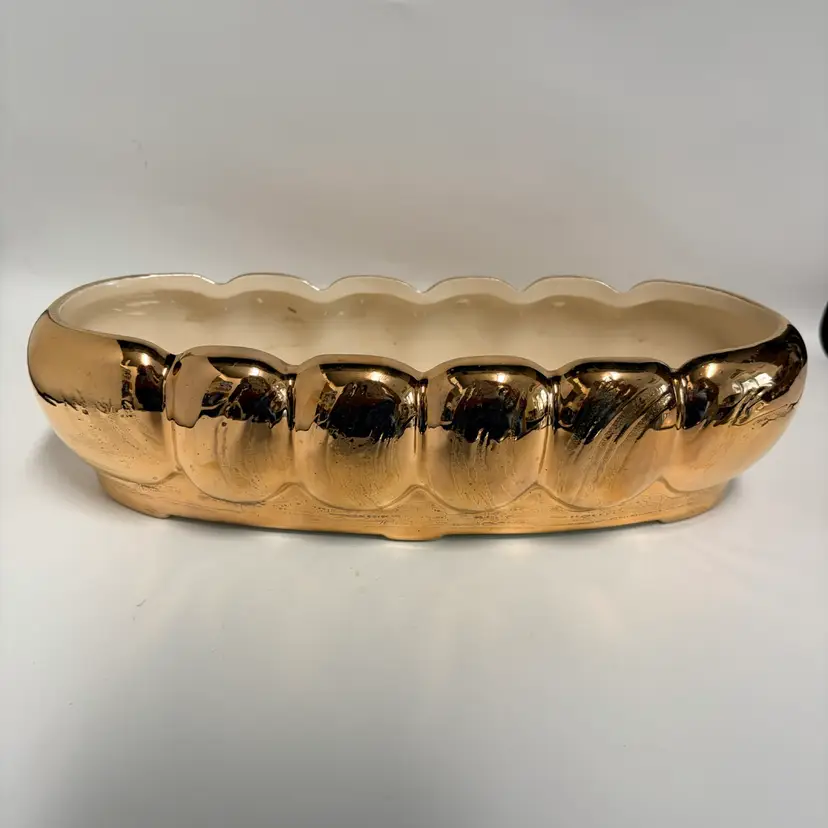 Swetye Pottery- Salem Ohio - Oval Planter Featuring a 22K weeping Gold Finish 1950’s Vintage- 10”x 4”