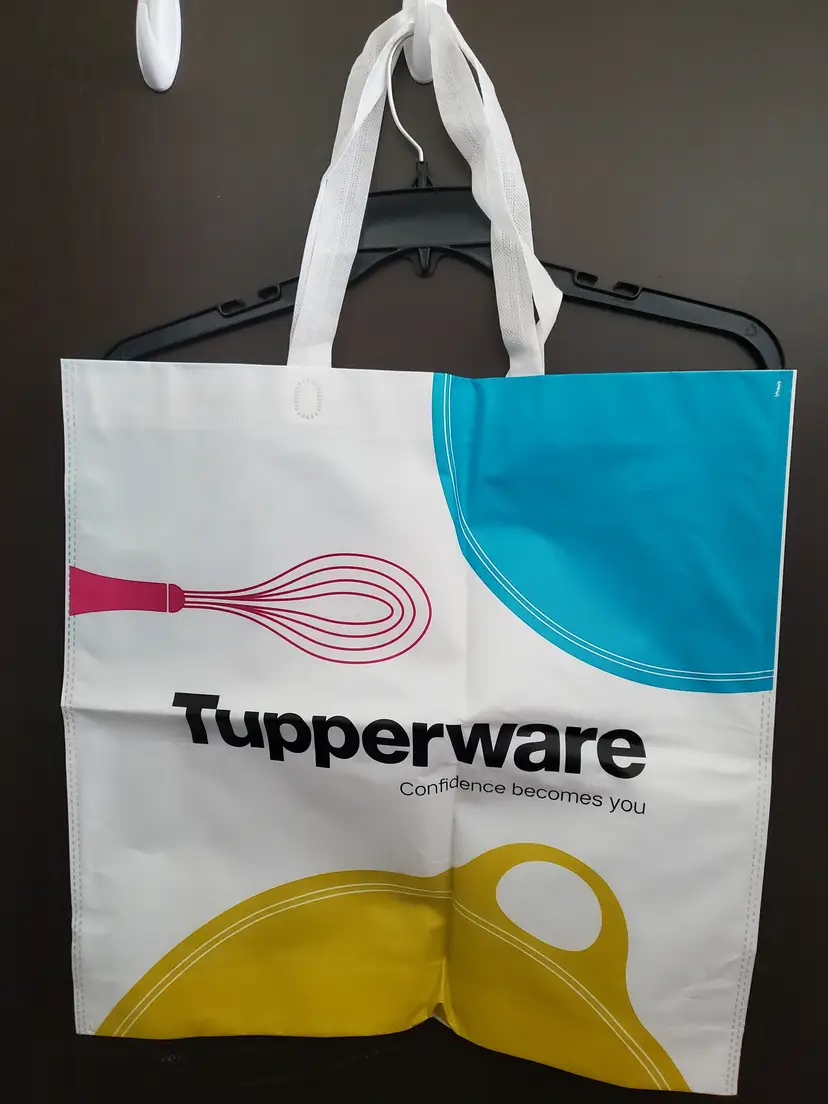 NEW ~ Tupperware Tote Large Flat Bag Confidence Becomes You ~ Reusable