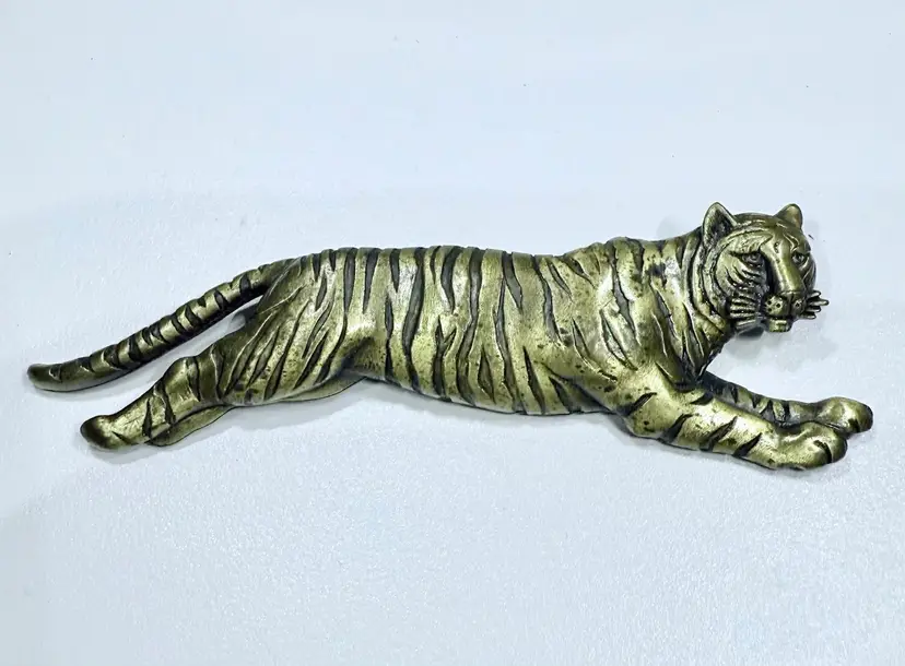 Vintage JJ Signed Brass Tiger Brooch -Collectible Jewelry