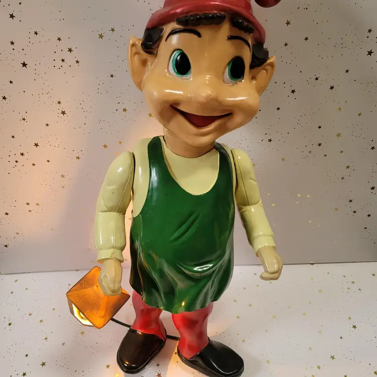 Union Products 22" Light-Up Elf