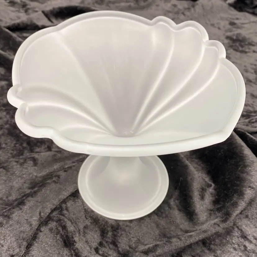 Borgonovo (Italy) Frosted Glass Parfait/Ice Cream Dish, Sculpted, 5" tall