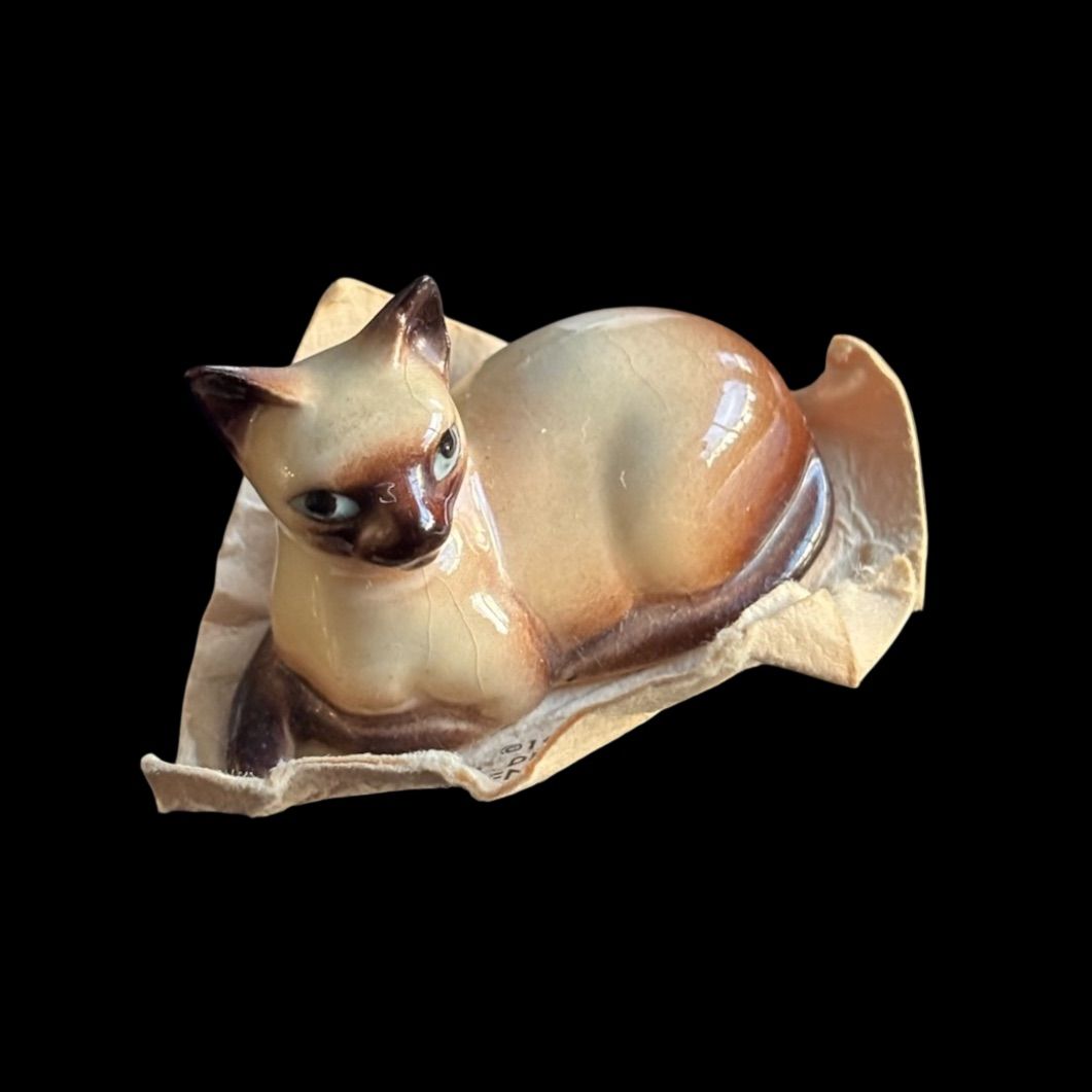 Niknax · Hagen Renaker Cat