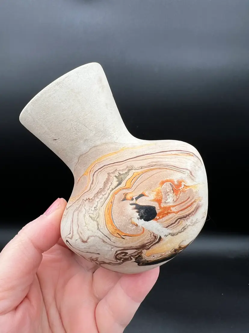 017. Vintage Nemadji Pottery Hand Made Clay Swirl Bud Vase 3.5" Tall