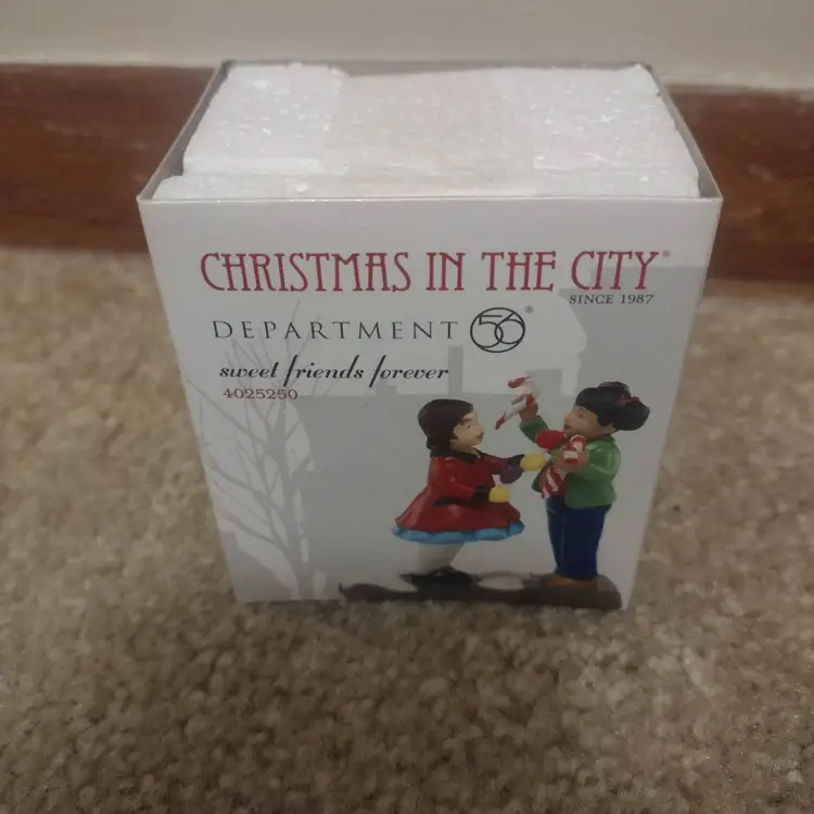 DEPT 56 SWEET FRIENDS FOREVER 4025250 CHRISTMAS IN THE CITY