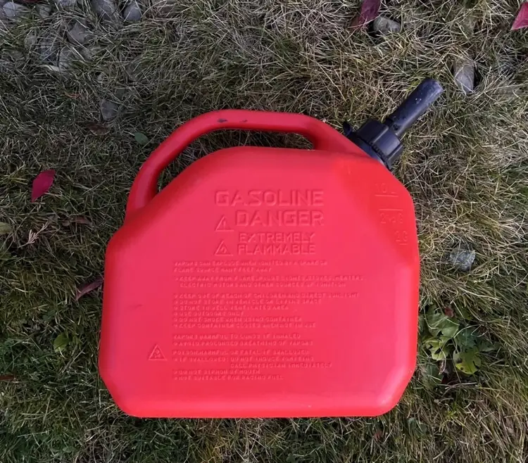 Scepter 2.5 Gallon ECO Spillproof System Gas Can Environmentally Friendly Canada