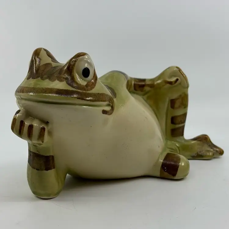 Vtg Brush McCoy Large Reclining Pottery Frog Figure 9.5L 5H