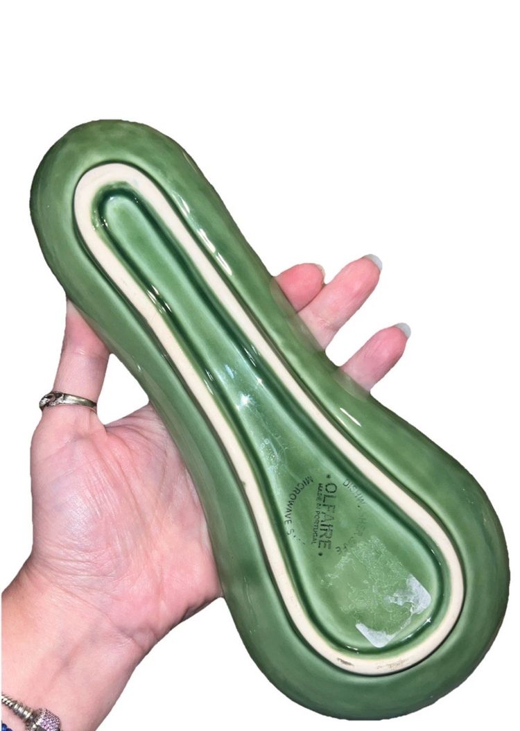 Olfaire Portugal Cabbage Leaf Majolica Spoon Rest 9.5”