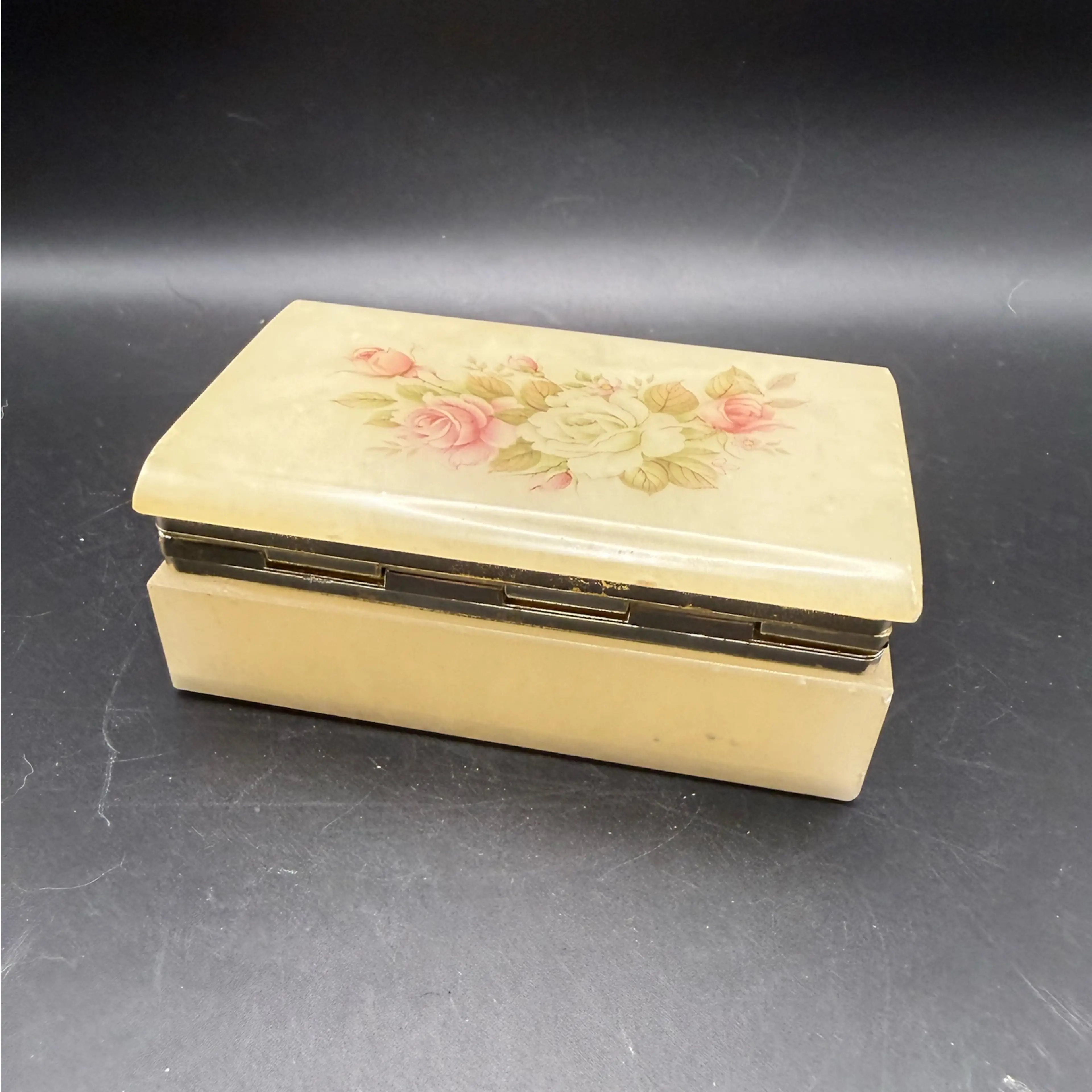 Image 4 of 6