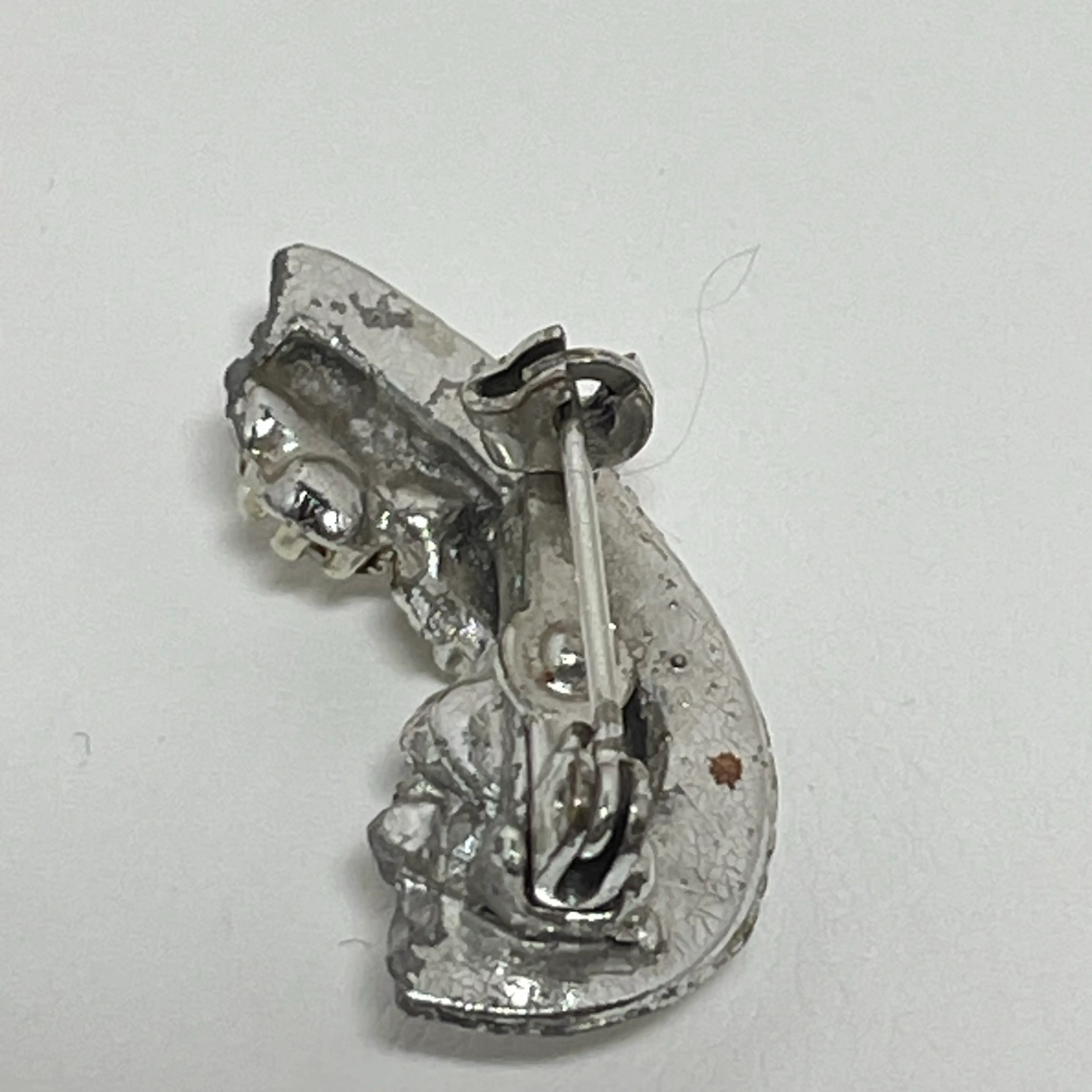 Image 3 of 5