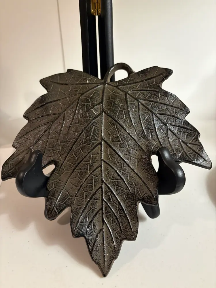 Vintage Cast Iron Leaf Wall Pocket