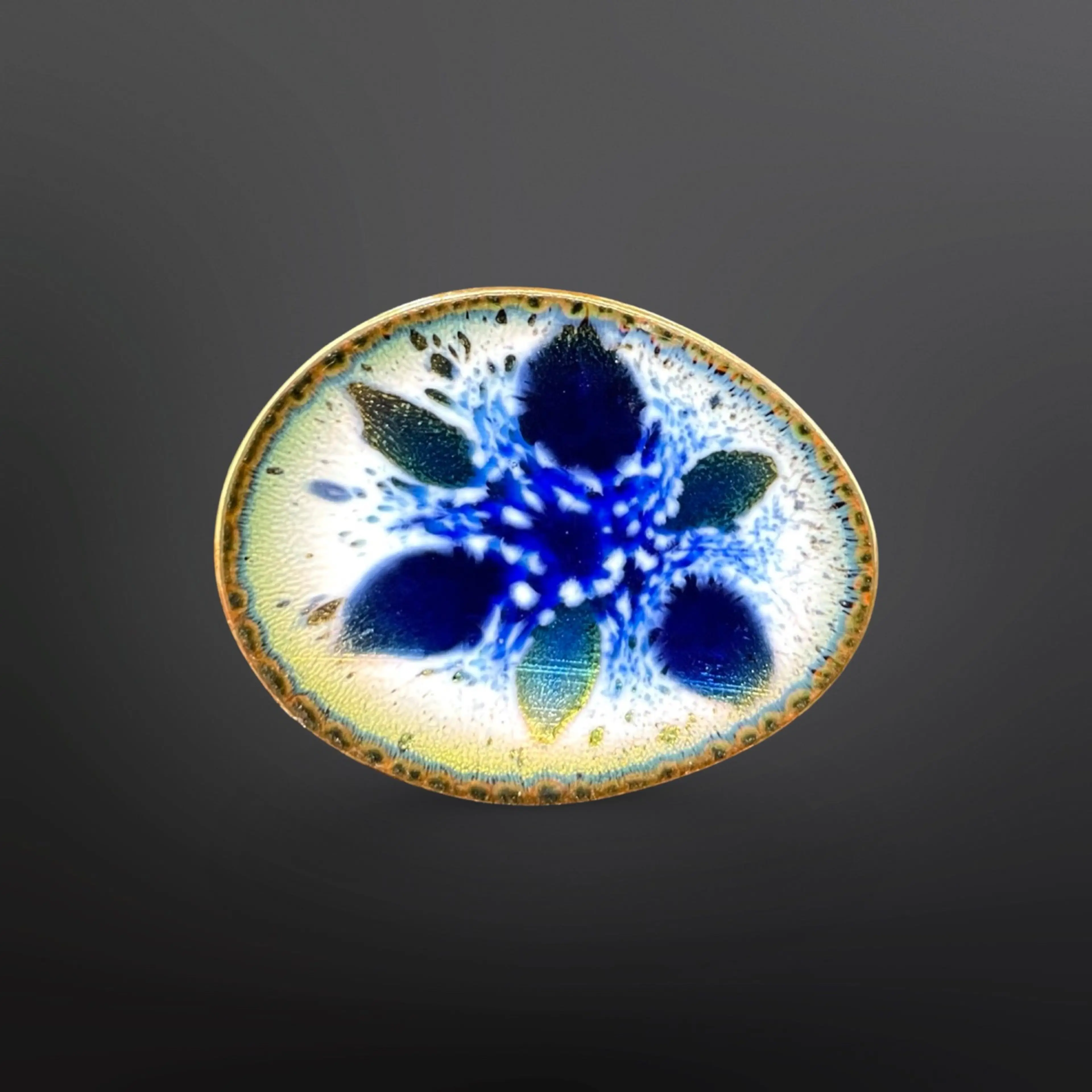 Image 4 of 5