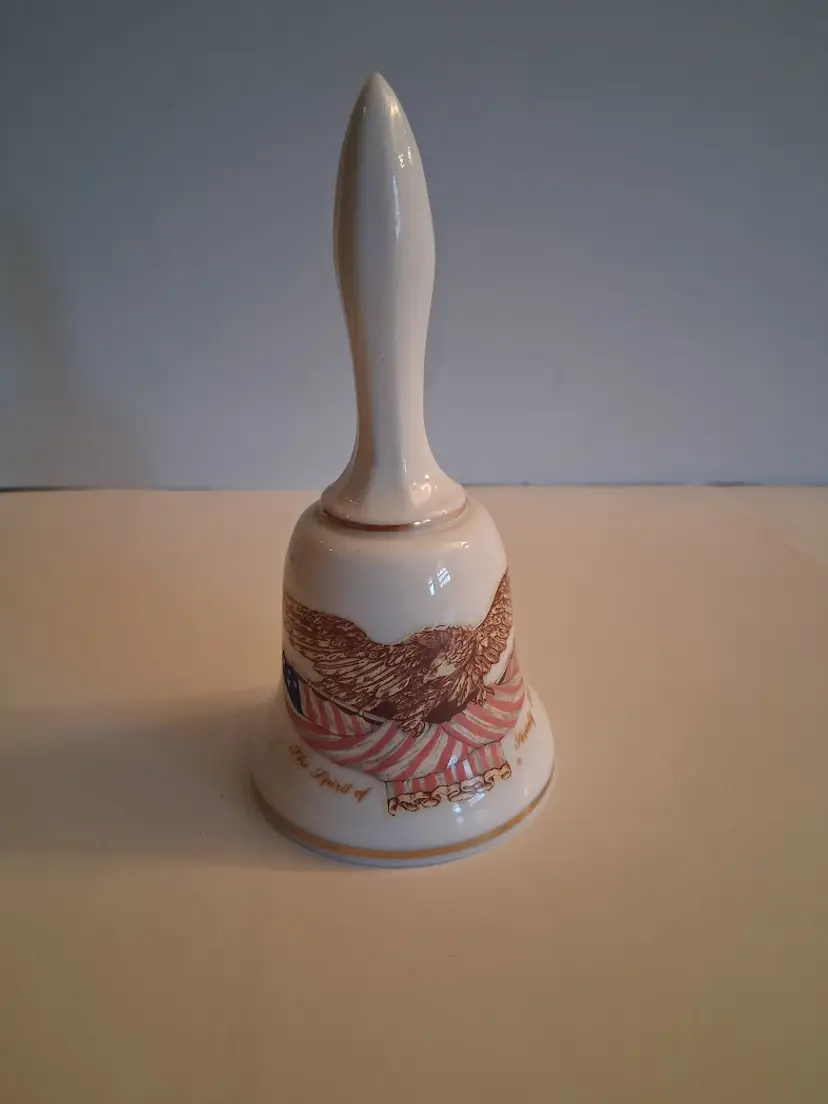 Vintage Spirit of '76 Bicentennial Westmoreland Milk Glass Small Bell
