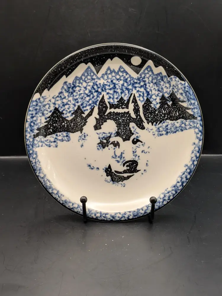 "Wolf" Pattern Folk Craft By Tienshan Dessert Plate