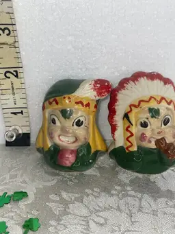 1950s Native American Male Female Salt Pepper Shakers Headdress Pipe Japan