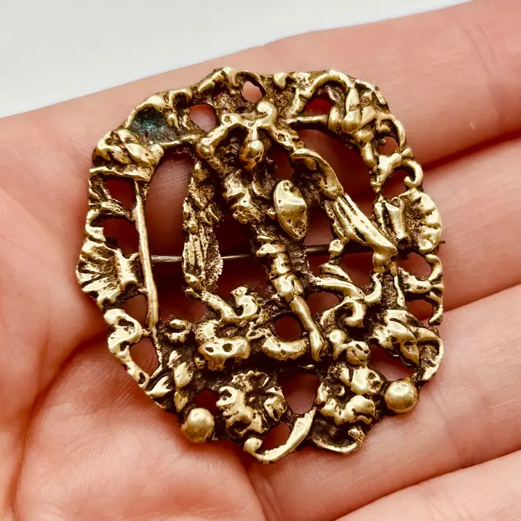Victorian St George and the Dragon Brooch Pin Gold Tone Antique C Clasp Hinge