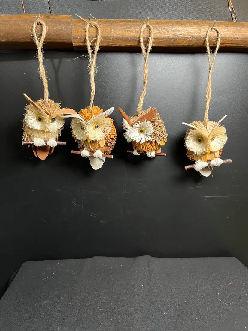 "Holiday Time" Walmart-Set of 4 Owl Ornaments-(MP)