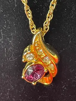 1980’s Avon Necklace
