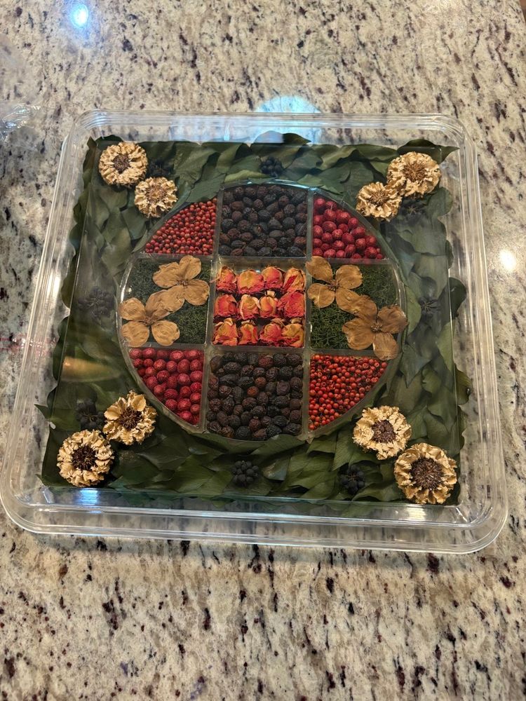 Large Vintage Plastic Dried Flowers serving tray
