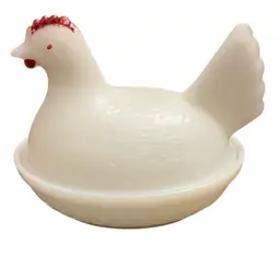 Hazel Atlas (Ring Of Fire) Milk Glass Hen On Nest With HP Red Come And Wattle 4” X 4 1/4”