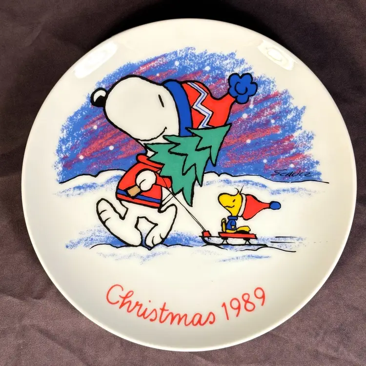Snoopy Christmas 1989 Plate