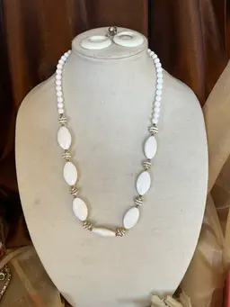White Vintage Plastic Necklace With Clip On Earrings Set