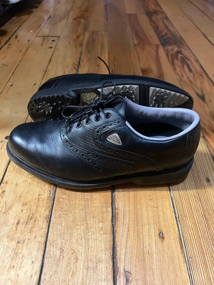 Black Foot joy Golf Cleat (9.5 Men’s)