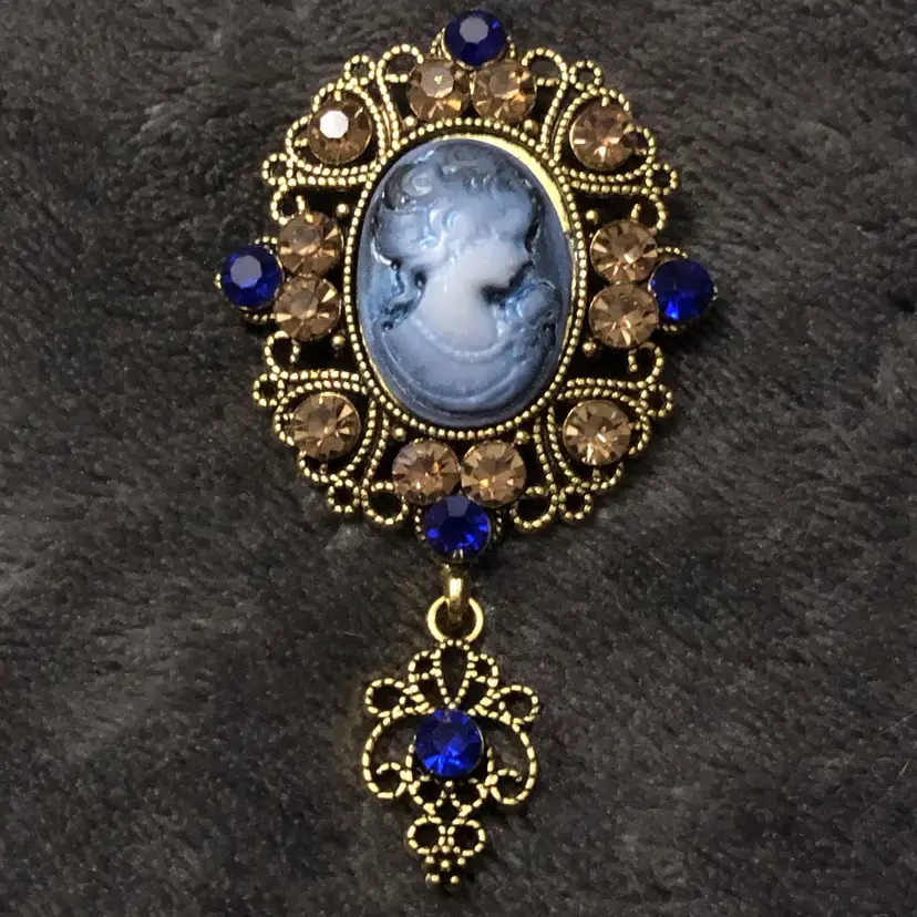 Gold-Tone Blue Cameo with Jewels and Dangle Brooch