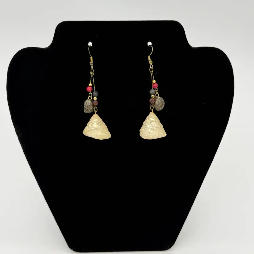 Vintage Handmade Boho Seashell Dangle Drop Earrings With Beads & French Hook