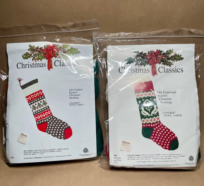 Christmas Classics Christmas Stocking Knitting Kit Red Green 2 Kits