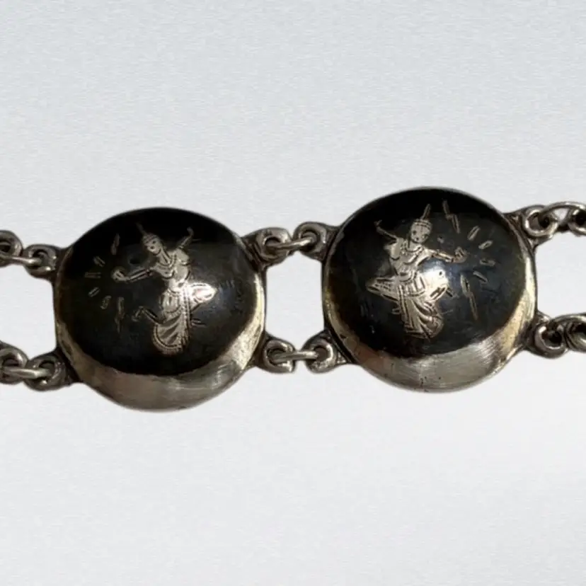 Vintage Sterling Silver 8” Siam Bracelet
