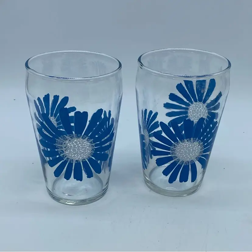 #1333 1970s A pair of vintage clear glass tumblers with Blue sunflower decals 4”