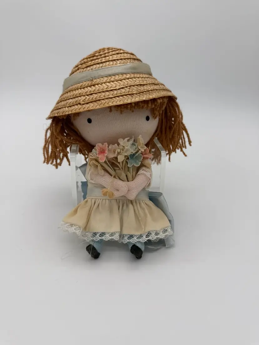 Vintage 1968 Walsh Anglund Pocket Doll Flower Girl