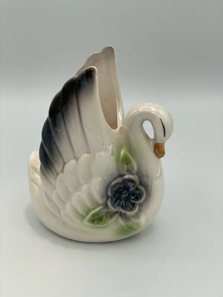 04 Ceramic Swan Planter