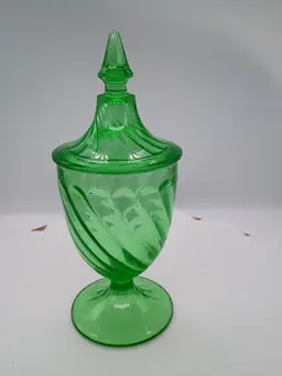 Vintage Anchor Hocking Green Depression Glass Apothecary Style Spiral Tall Pedestal Lidded Candy Dish