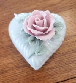 Heart shaped Porcelain Trinket Box