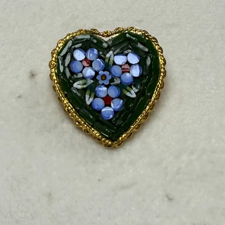 Vintage Micro Mosaic Green Heart Forget Me Not Broch Pin Italy Gold Tone Love