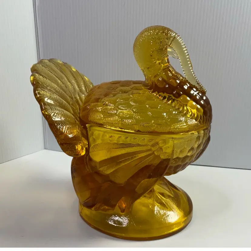 Smith Amber Turkey Covered Dish