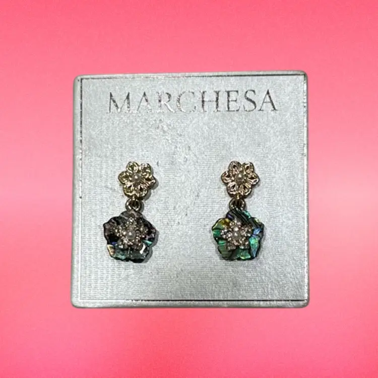 Marchesa Designer Mother Of Pearl Faux Seed Pearl Earrings New on Card, .93”