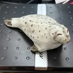 Andersen Design Spotted Seal 6.5" Pottery