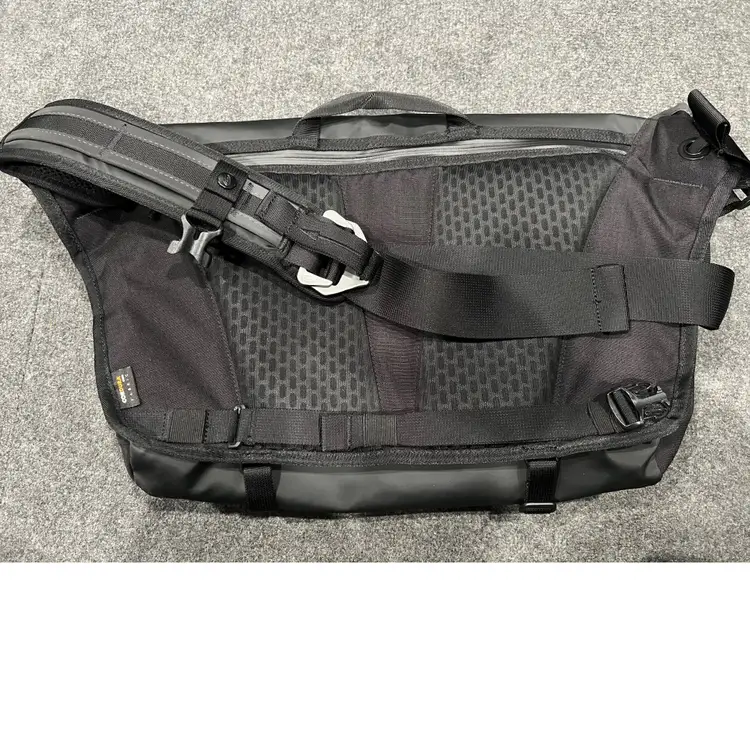 Timbuk2 Especial Messenger Bag