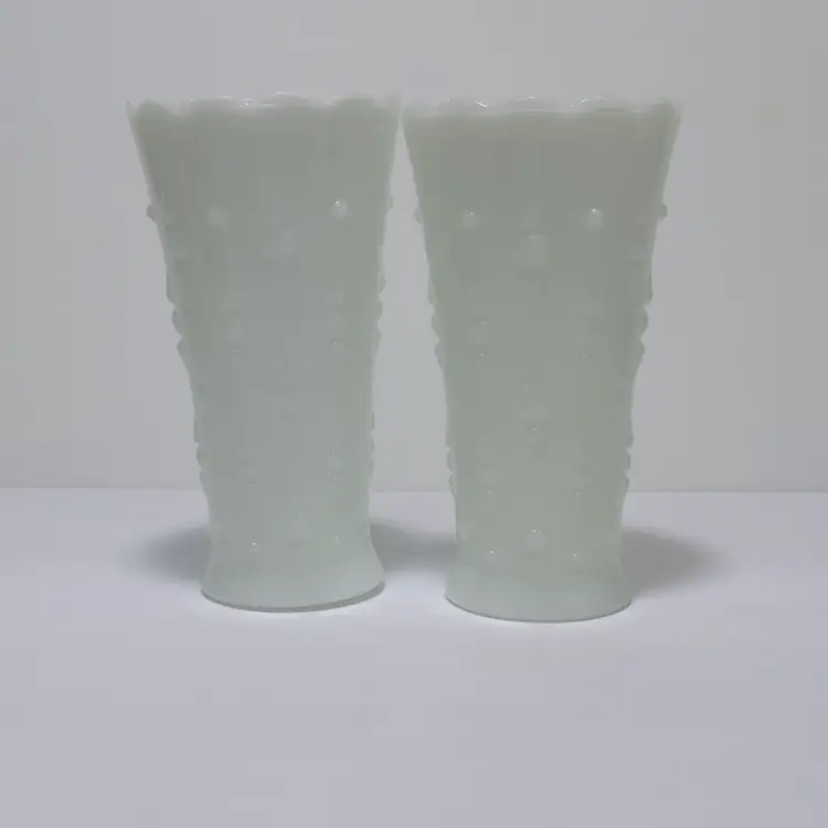#1155 Vintage Set Of White Milk Glass Vases, Dots & Arrows Or Pearls And Tears, Some Call Them Wedding Vases