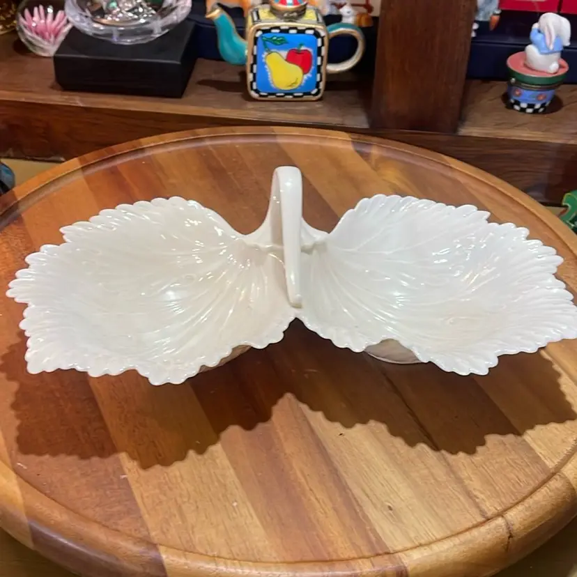 46 USA Lenox Antique Milk Glass Porcelain Candy Dish Double Leaf Design 10 in