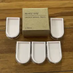 Mary Kay 5 Pink Lipstick Mixing Trays with Lids 2051 NOS Discontinued